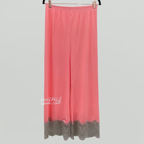 Vintage Gilead Coral & Gray Lace Trim 2-Piece Ensemble Ankle Lounge Set USA Made - Picture 7 of 10